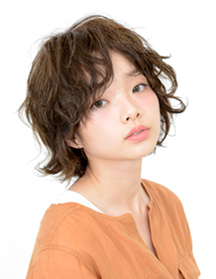 クセ毛風ルーズショート