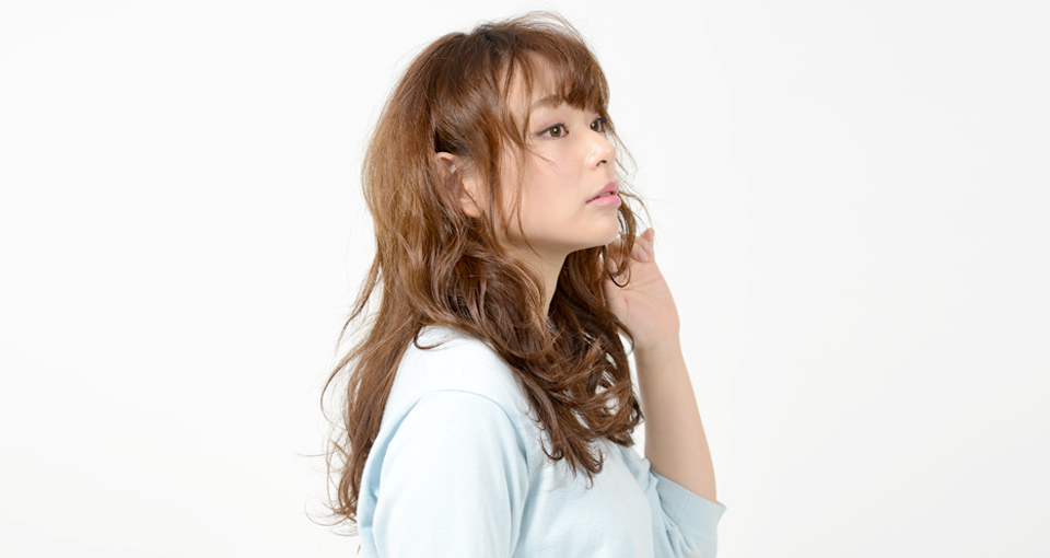 リラクシーなほつれウェーブ&フリンジバングスタイル