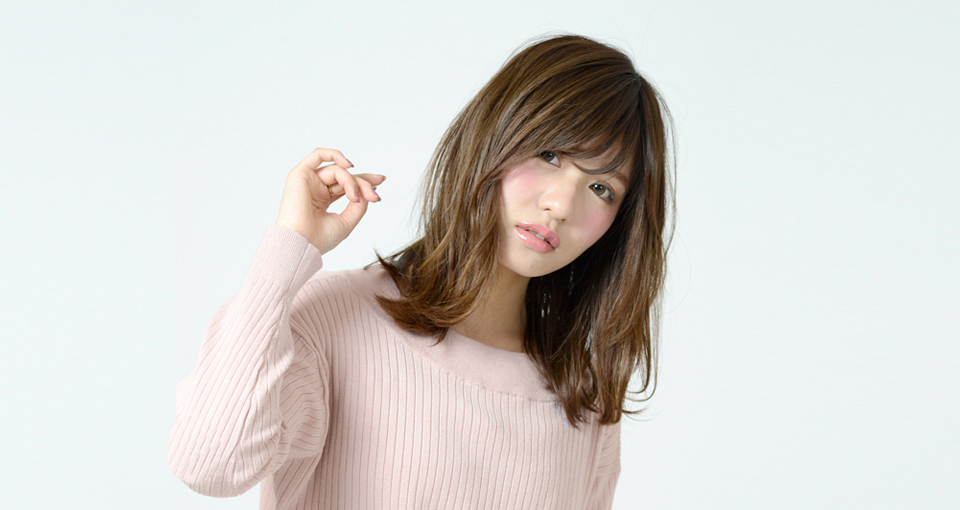 ナチュラル可愛いストレートミディ