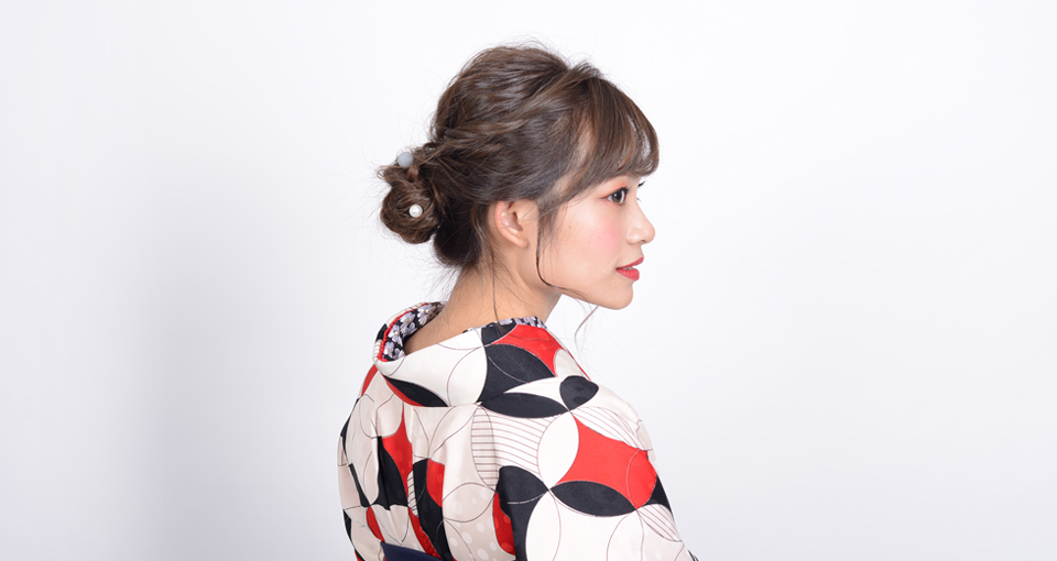 【袴】モダンなゆる編みお団子スタイル