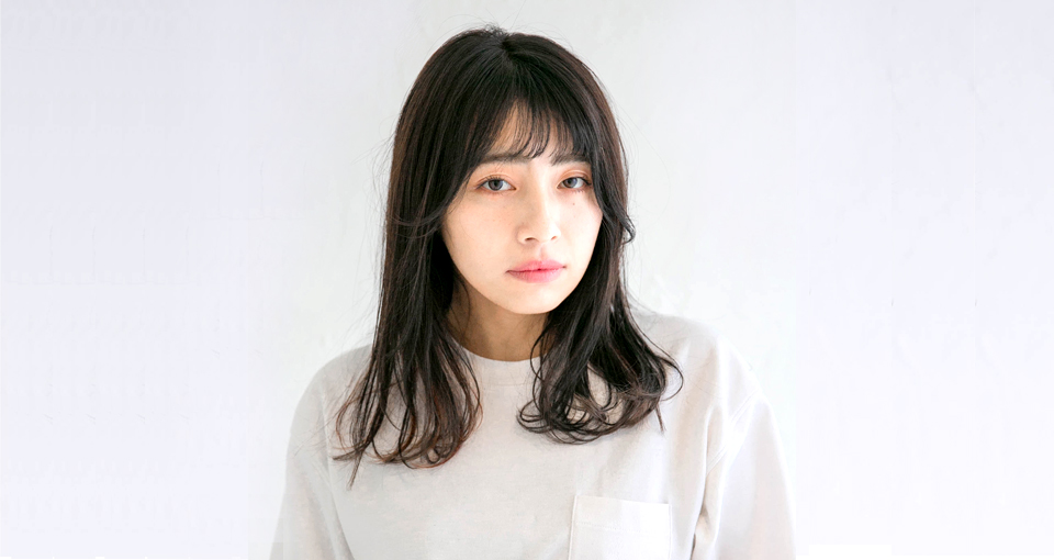ナチュラルストレートセミディ