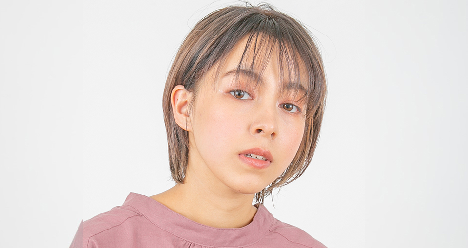 シースルー×ナチュラルショート