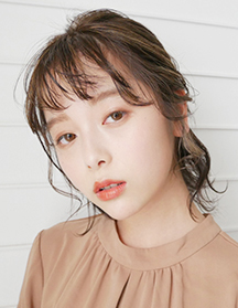 大人可愛いハーフアップ