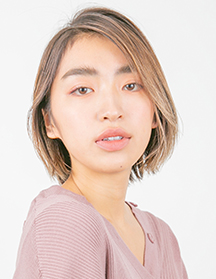 外国人風小顔ショートボブ