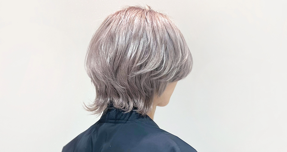 ツヤ感プラチナベージュ