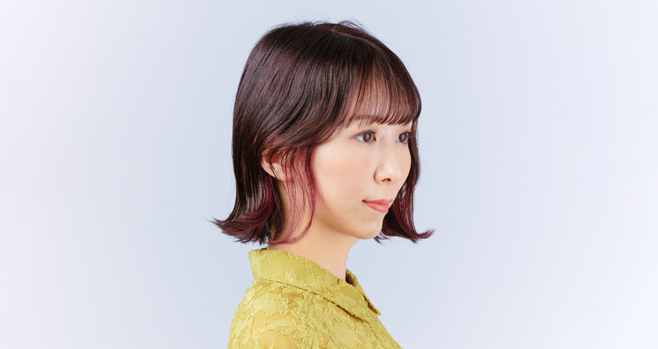 インナーカラー×くびれ大人ミディ