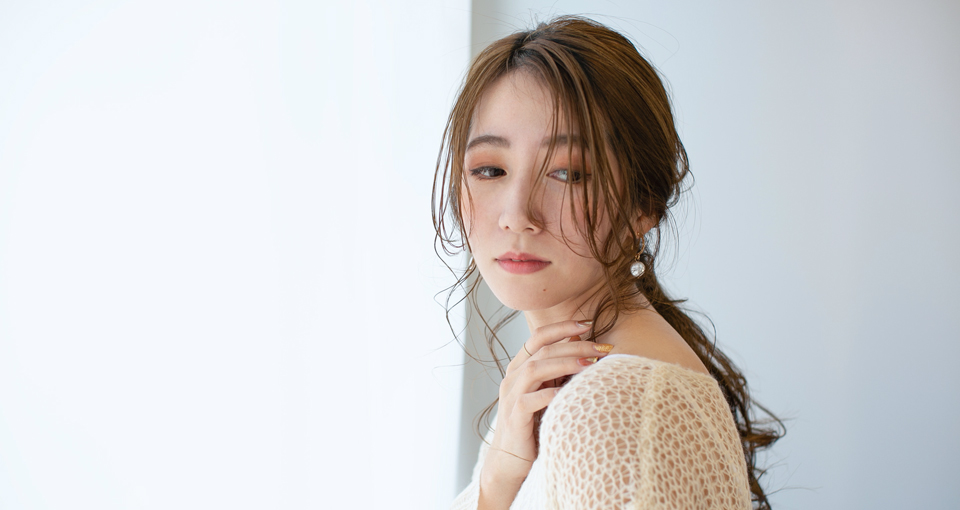 大人可愛いポニーテールアレンジ