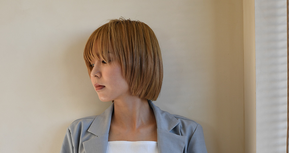 サイドバング×金髪ショート