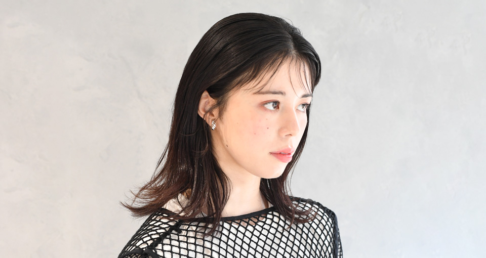 タイトな耳掛けスタイル